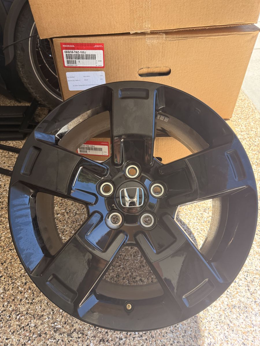 Genuine 2026 Honda Ridgeline Black Edition  18" Black Alloy Wheel 08W18-TG7-100J - Single Rim for Honda Pilot/Ridgeline