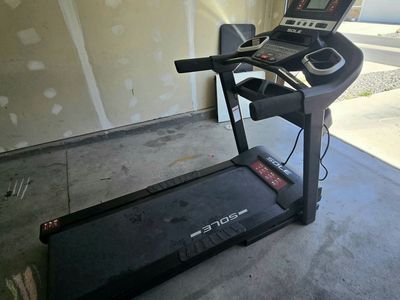Sole F63 Treadmill