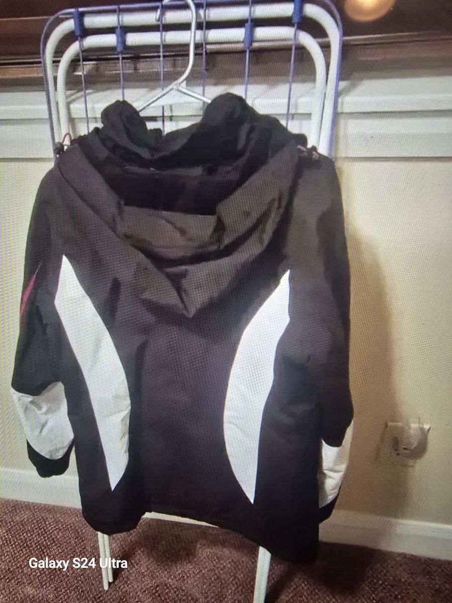 Kalvin Klein Ski jacket female size medium price negotiable