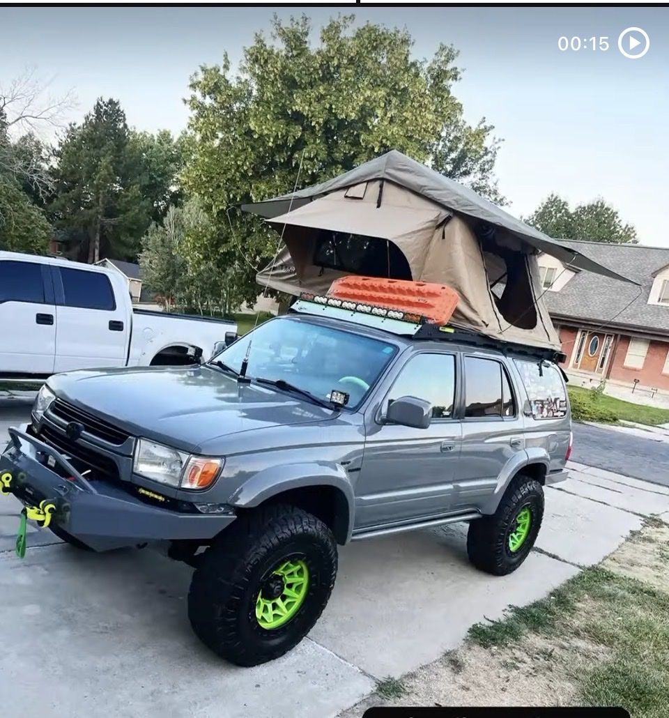 4  Runner 2001
