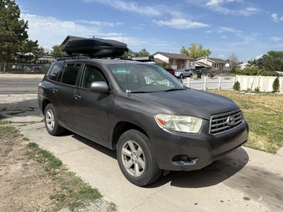 Yakima rocket 14 cubic Roof Top Cargo Box - Black, 14 Cubic Feet Storage