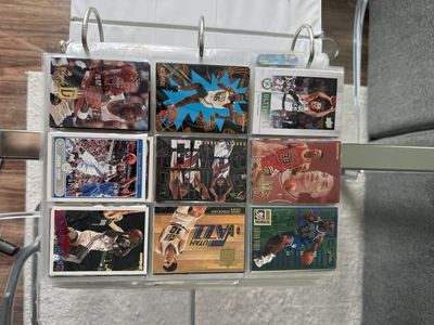 Large Sports Card Collection - Basketball, Baseball, Football