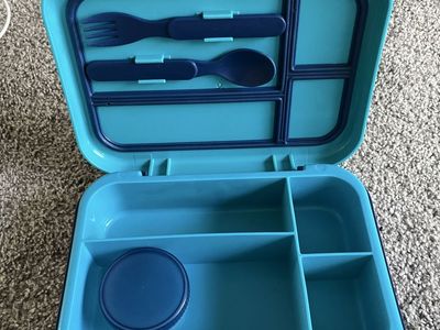 Kids Bento Lunch Box, 4-Compartment Food Container with Utensils & Dressing Cup, Blue, GARAGE SALE
