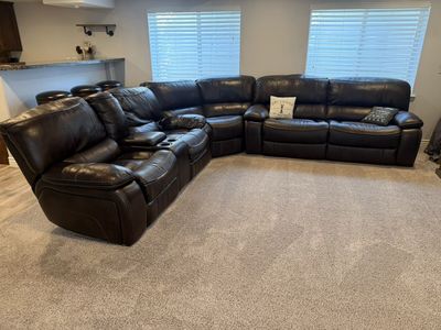 Couch / Sofa: Brown Leather Sectional