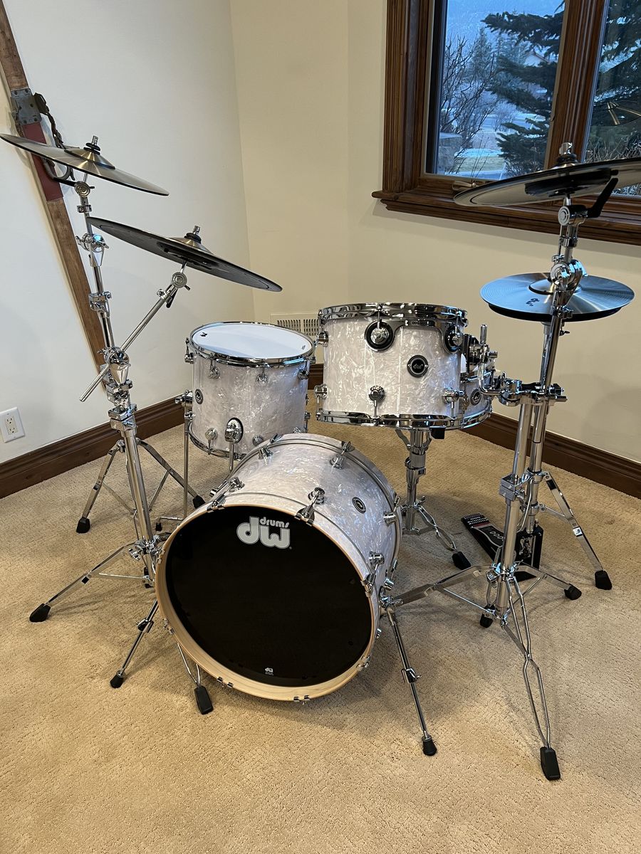 2023 DW DWe Acoustic/Electronic Kit for Sale!