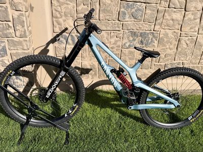 2025 Canyon Sender CFR Small