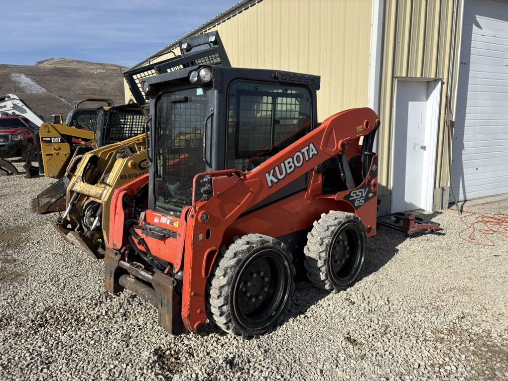 2015 Kubota Ssv65 skidsteer