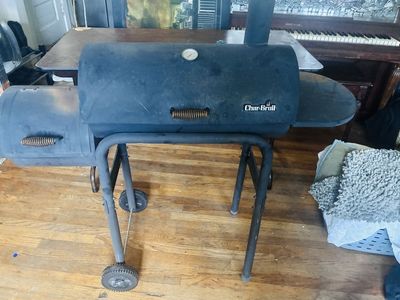 Char-Broil American Gourmet 430 Charcoal Offset Smoker Grill