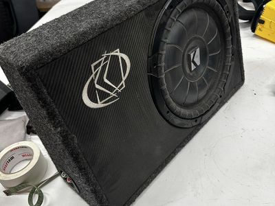 Kicker 12 in subwoofer sealed truck enclosure 10tcvt122