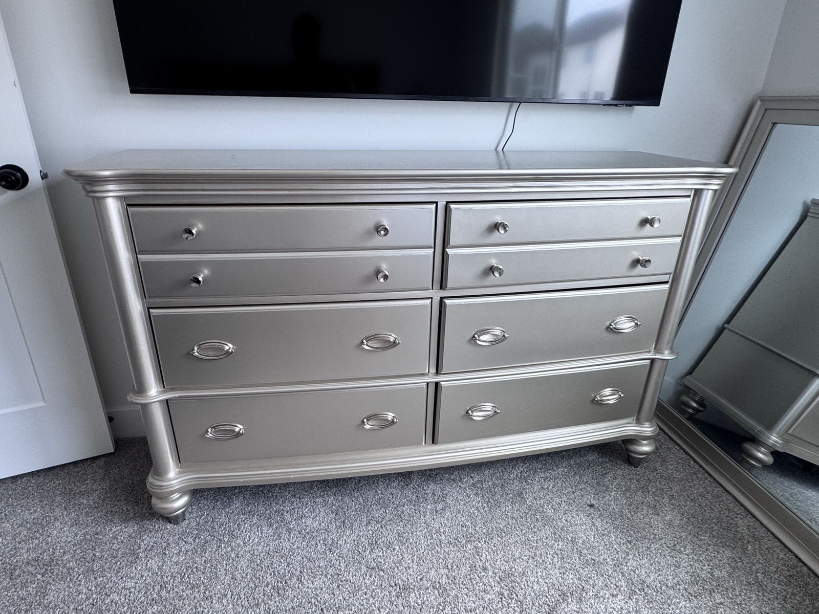 Elegant Silver 7-Drawer Dresser & Matching 2-Drawer Nightstand Set