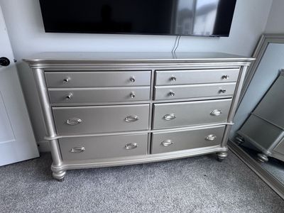 Elegant Silver 7-Drawer Dresser & Matching 2-Drawer Nightstand Set