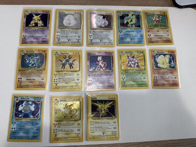 Vintage Pokémon Base Set NEARLY Complete