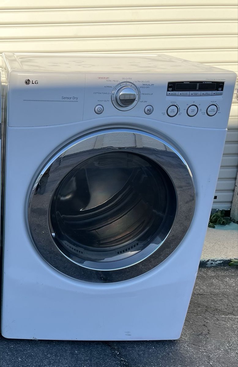 LG Electric Dryer, Free Delivery.