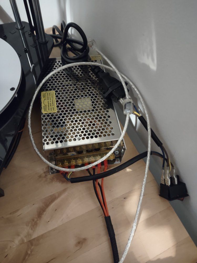 Main image 3