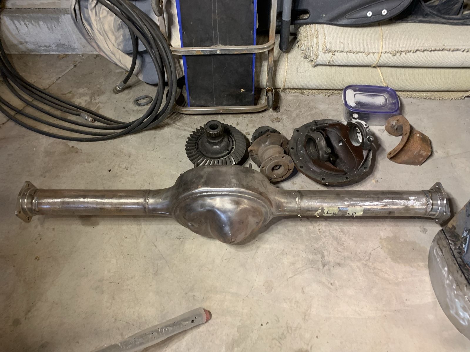 Rearend ford 9”
