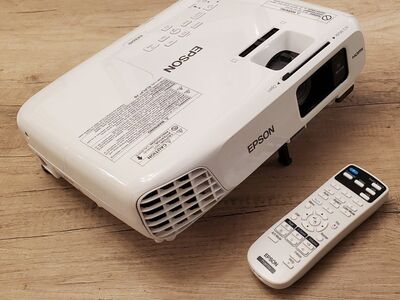 Epson EX3220 Projector