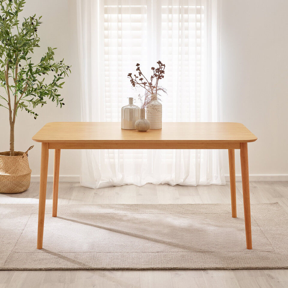 FurnitureBox Lynton Rectangular Oak Effect Wood 6 Seater Dining Table