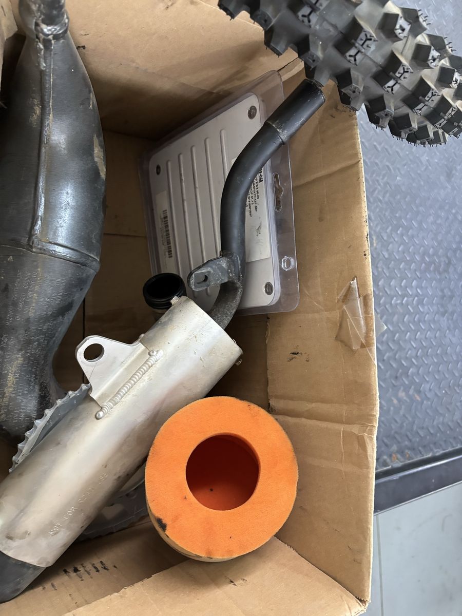 Main image 6