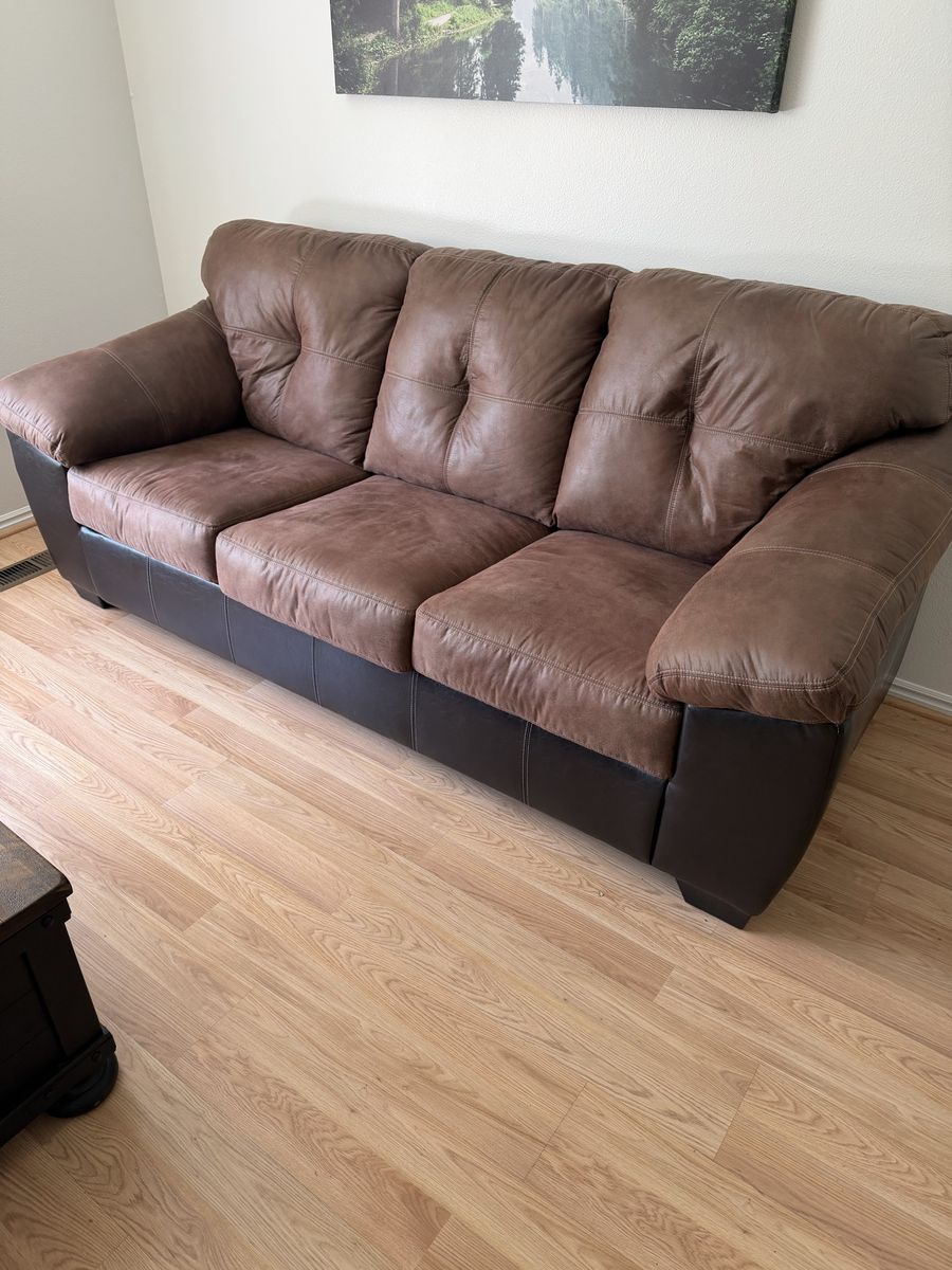 Like new couch and love seat