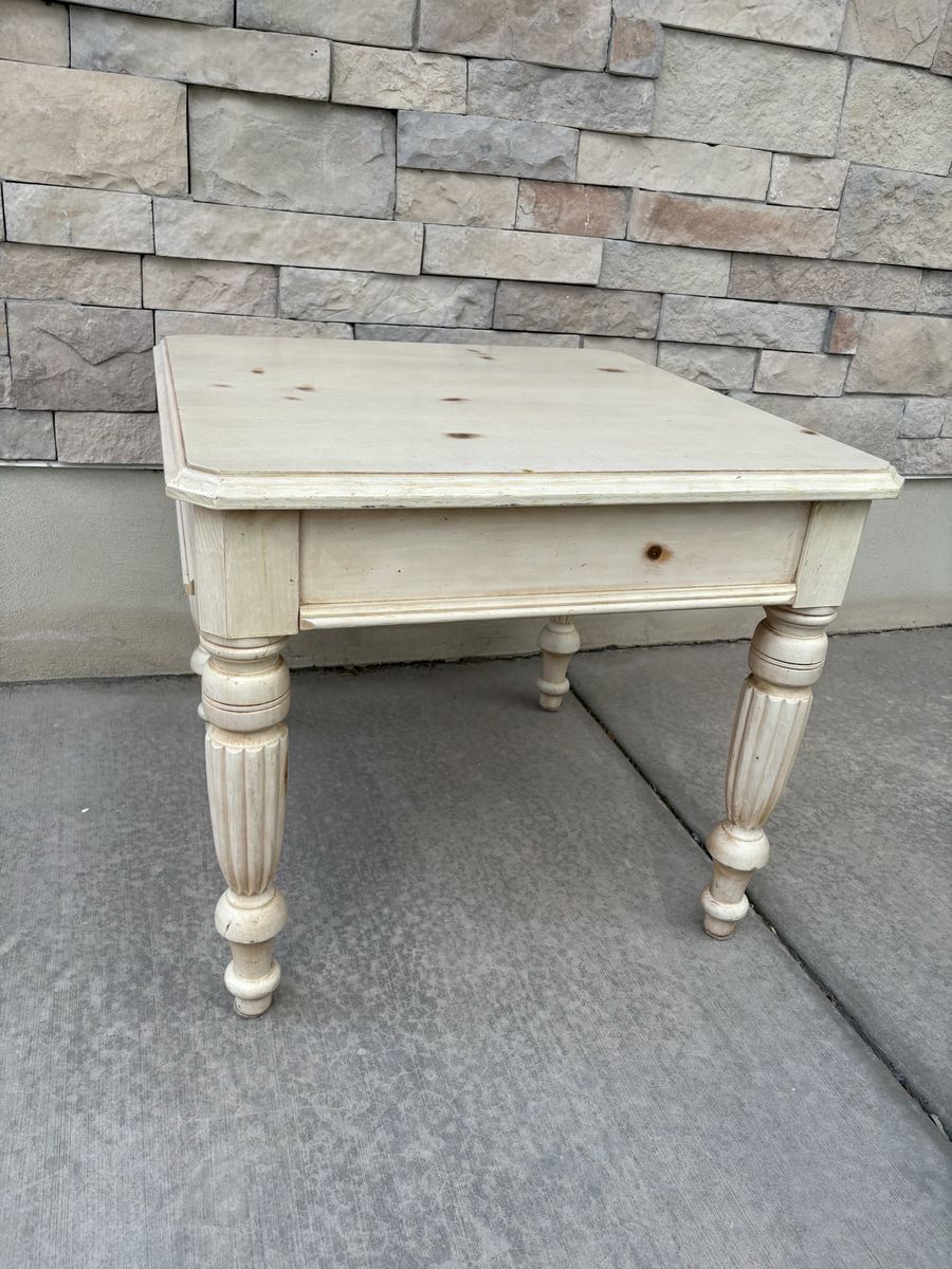 Solid pine side table - lane furniture