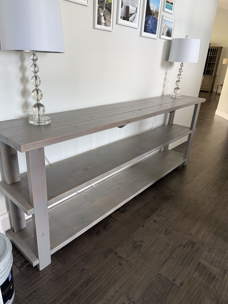 Large Accent table, 8 ft long, 36” high, 16 “ deep.  Great condition, perfect for a foyer or hallway.