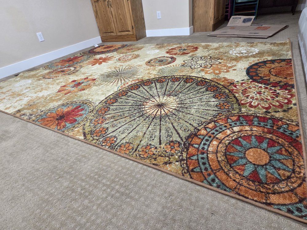 Large Bohemian Floral Pattern Area Rug - Multicolor Circle Medallion Design - Excellent condition