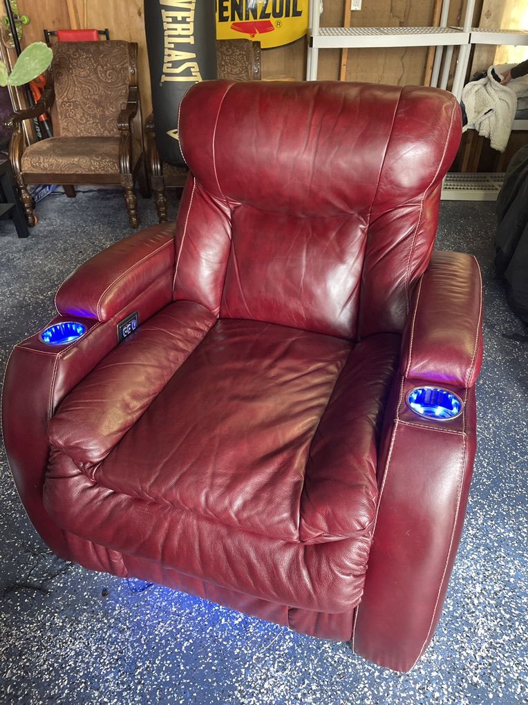 Genuine Leather Lane Furniture Power Recliner