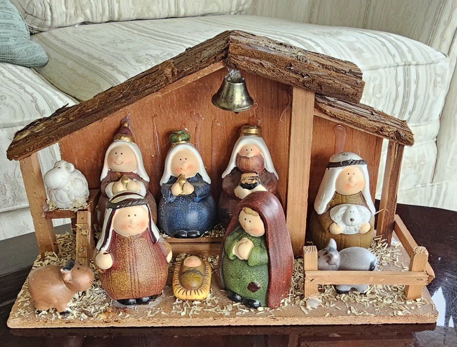 Vintage Ceramic Nativity Scene Set with Wooden Stable Manger 14"×8"