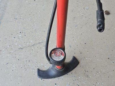 Schwinn Tire Pump