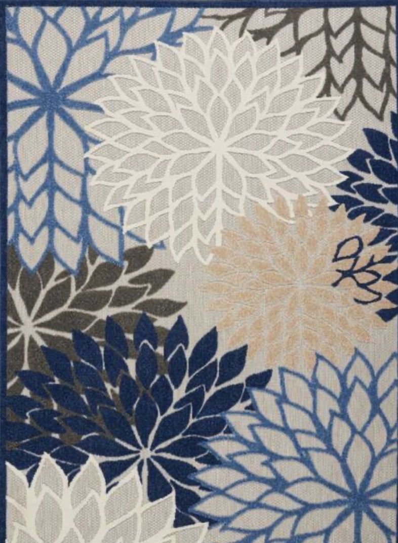 New. Beautiful Blue 6 X 9 Indoor Outdoor Area Rug.