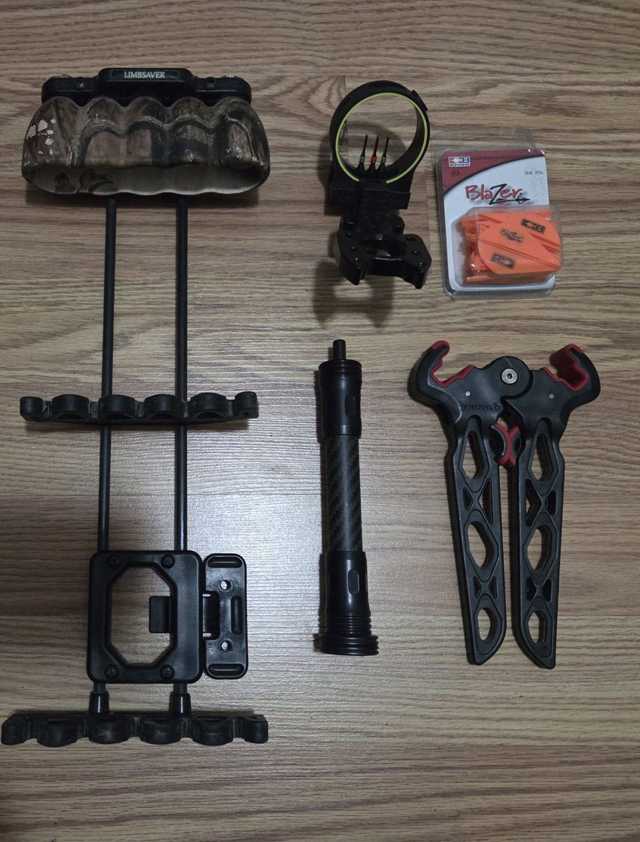 Archery Accessories – Quiver, Sight, Stabilizer, Bow Stand & Vanes