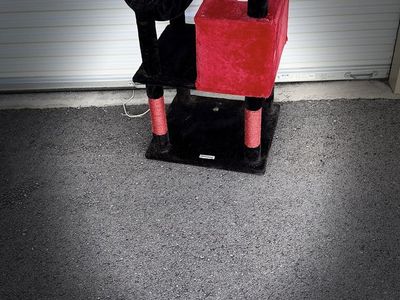 Globlazer cat tree