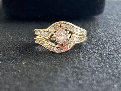 Gorgeous Engagement Wedding Ring with Diamonds