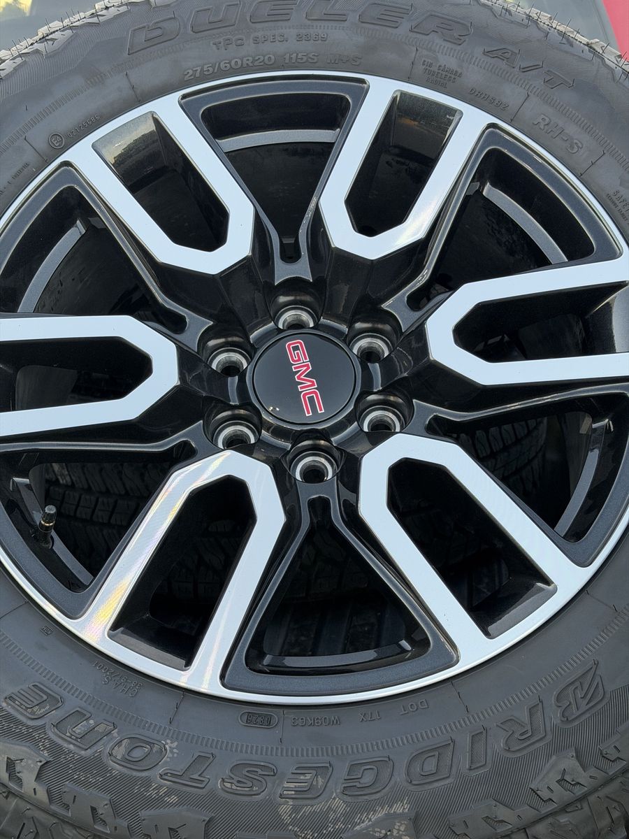 New 2026 GMC sierra 1500 AT4 wheels and tires