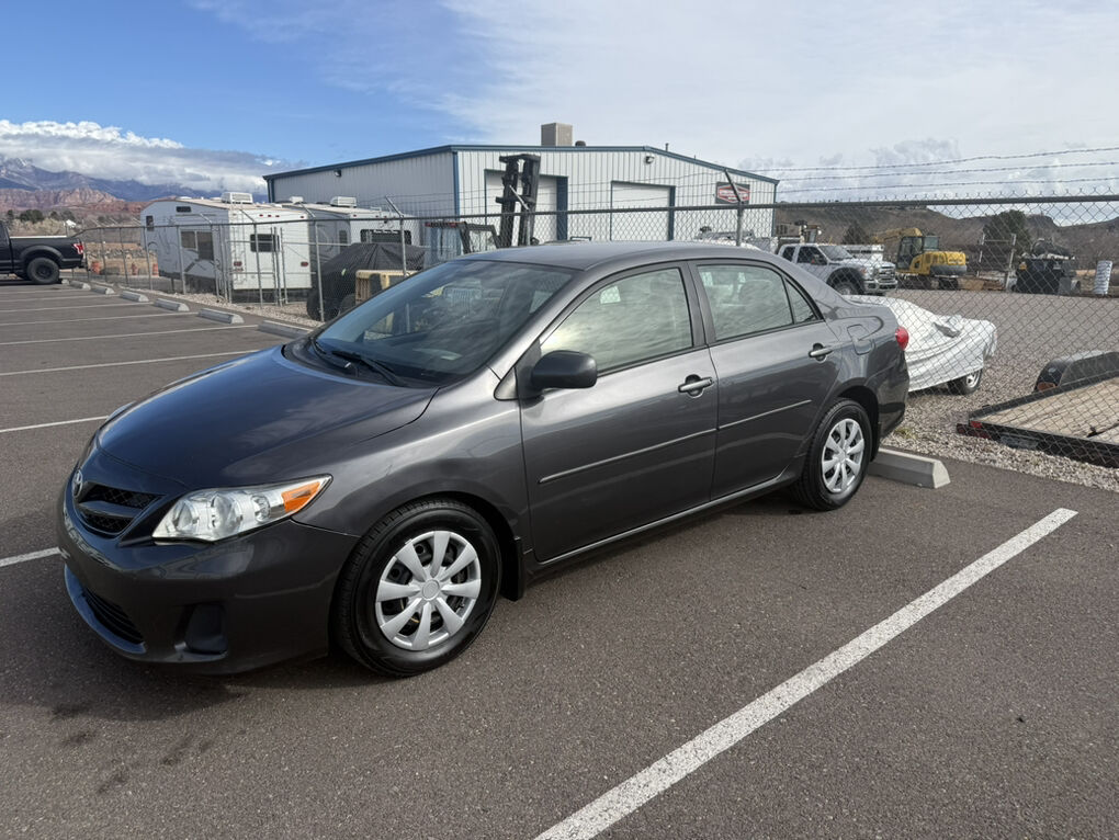 2011 TOYOTA COROLLA LE