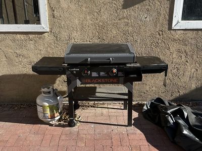 Blackstone Iron Forged 2 Burner. Cover, lid, full tool and cleaning set included.