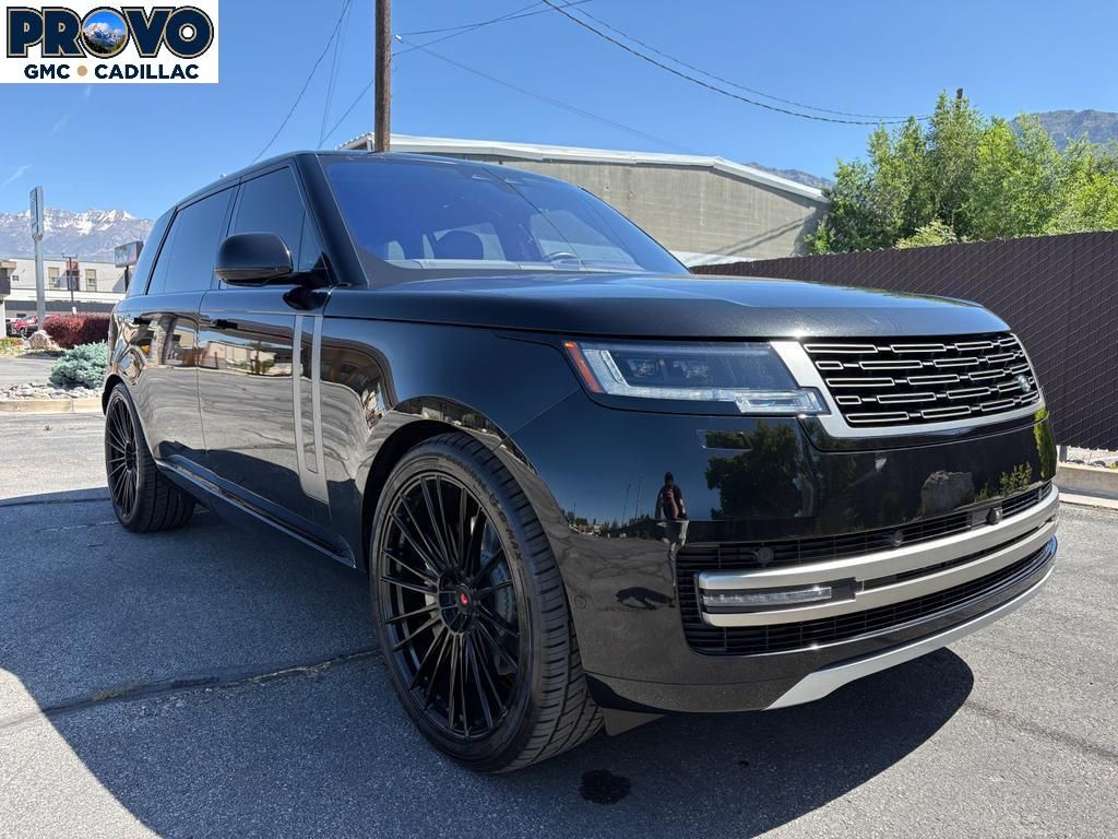 2023 Land Rover Range Rover P530 SE LWB
