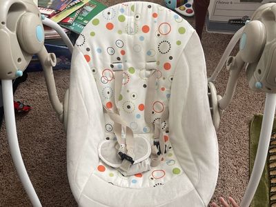 Baby swing