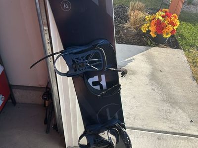 Nitro T1 155W Snowboard with Union Flite Pro Bindings