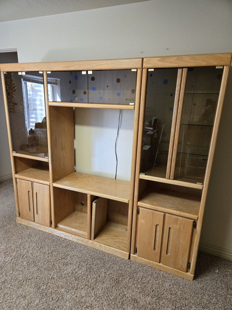 Entertainment center