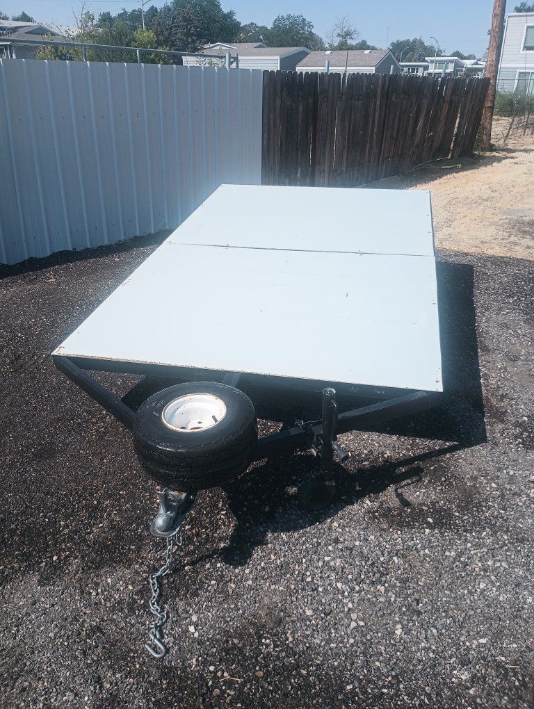 Flatbed Utility Trailer with Removable Decking & Jack