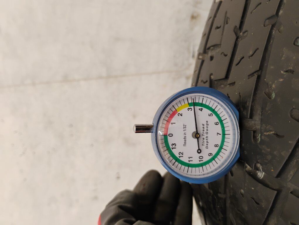 Nexen AT pro 235/70R16