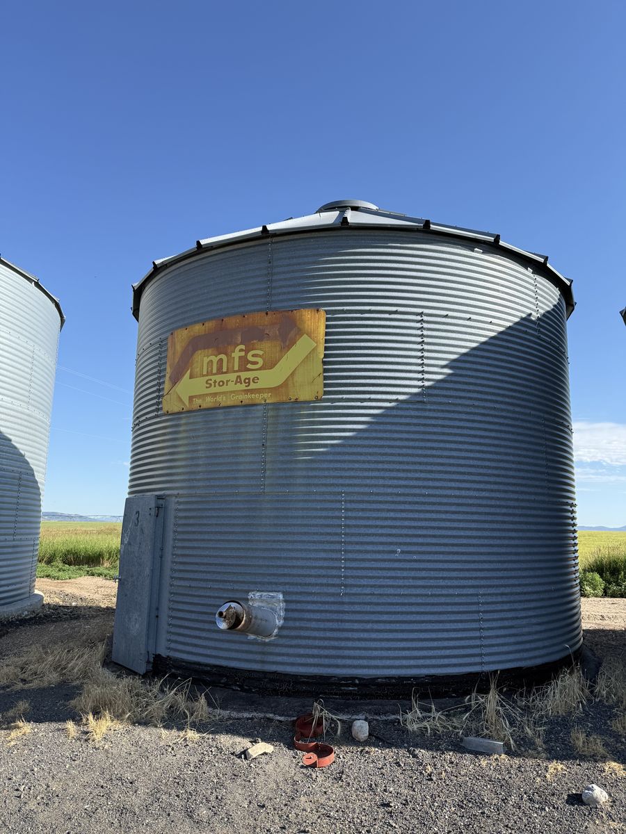 Main image 4