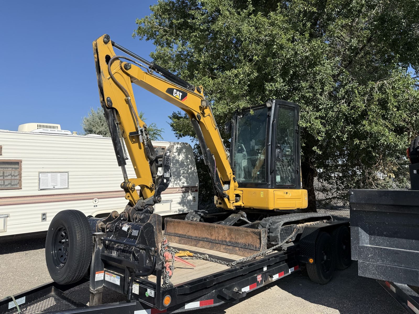 CAT 304E2 CR Excavator - Compact Track Excavator