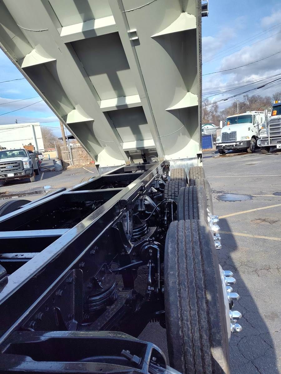Main image 11
