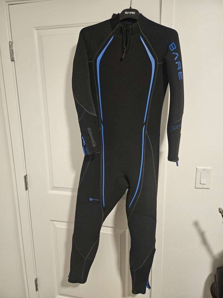 Bare reactive 5mm M/M graphene omnired wetsuit