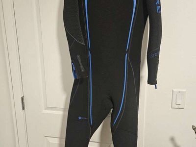 Bare reactive 5mm M/M graphene omnired wetsuit