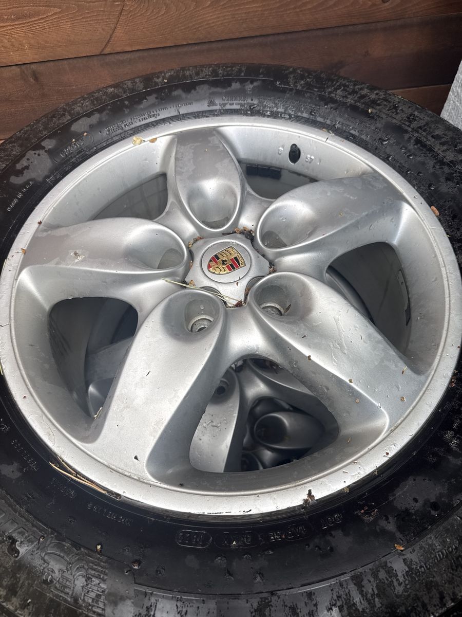 Porsche Cayenne Wheels/Tires