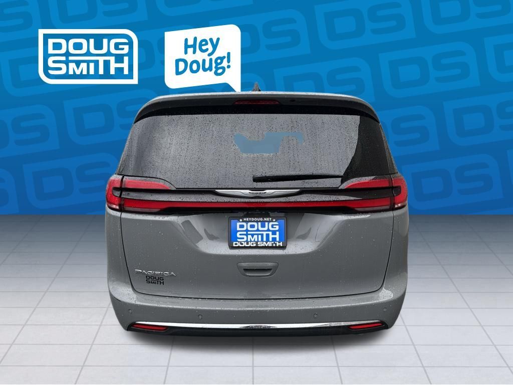Main image 3