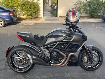 ‘12 Ducati Diavel Carbon